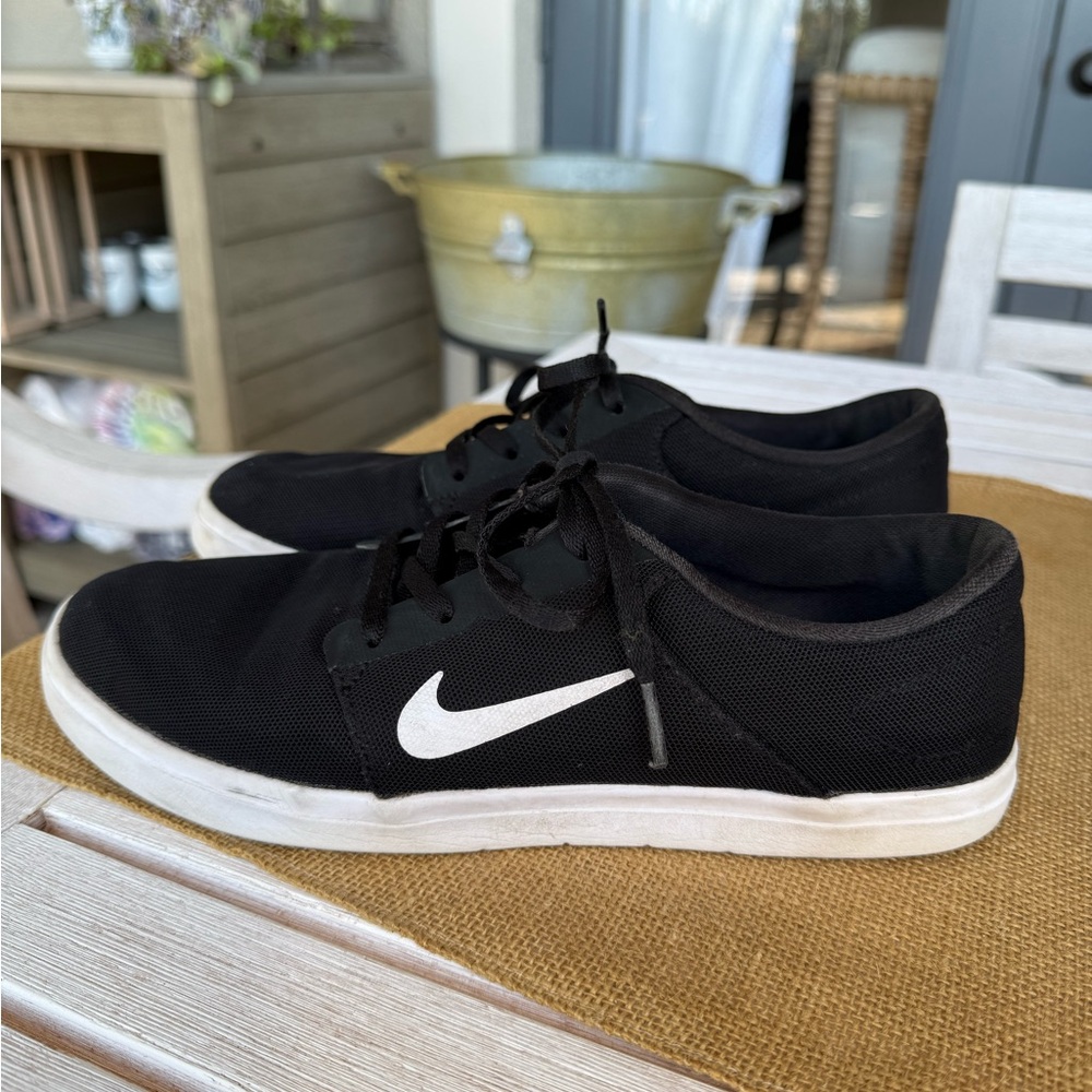 Men’s Nike Black Portmore Ultralight Athletic Shoes